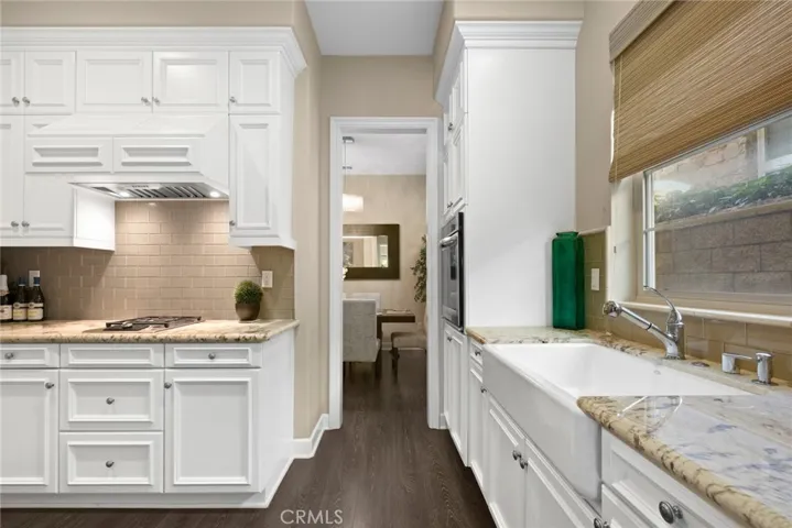 Prep kitchen off dining room and pantry