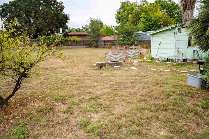 704 F Street, Ramona, California 92065