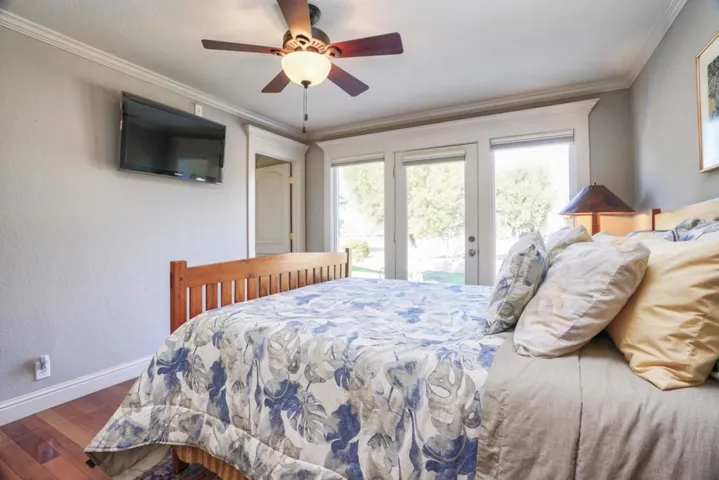 , Hollister, California 95023