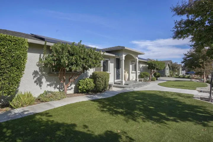 , Hollister, California 95023
