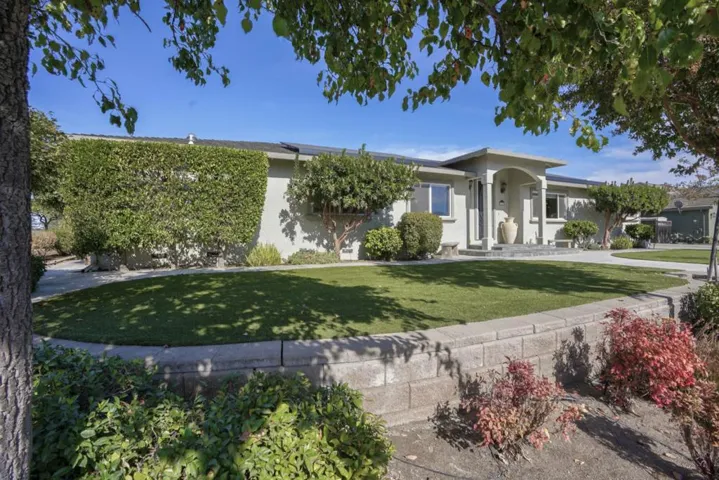 , Hollister, California 95023