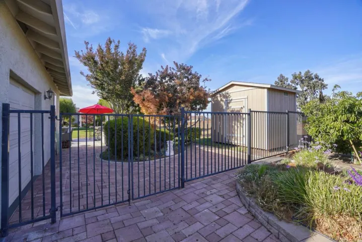 , Hollister, California 95023