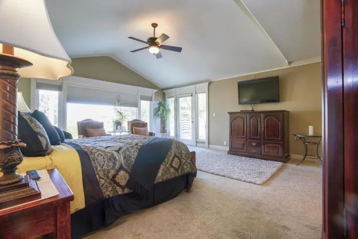 , Hollister, California 95023