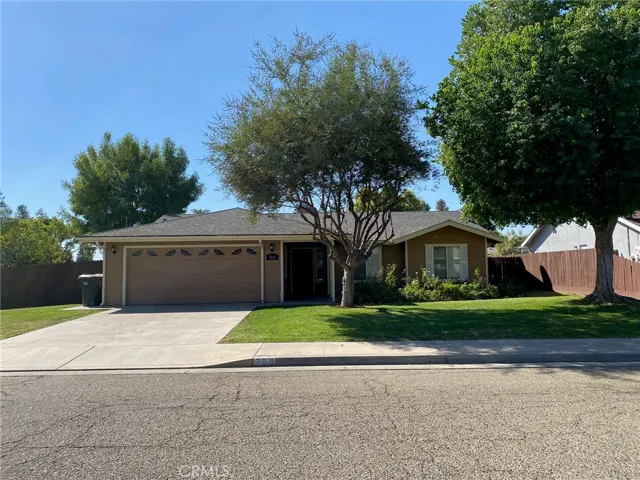 702 N Quince Avenue, Exeter, California 93221