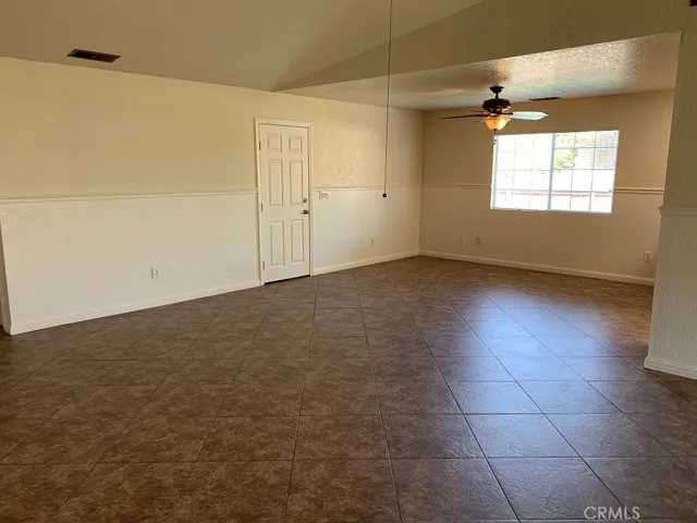 702 N Quince Avenue, Exeter, California 93221
