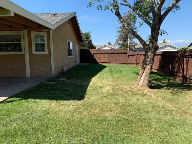 702 N Quince Avenue, Exeter, California 93221
