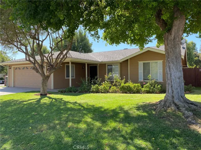 702 N Quince Avenue, Exeter, California 93221