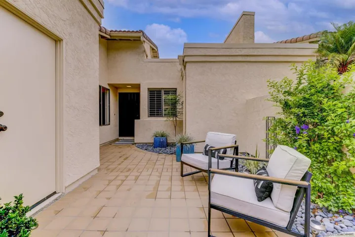 18034 Avenida Alozdra, San Diego, California 92128