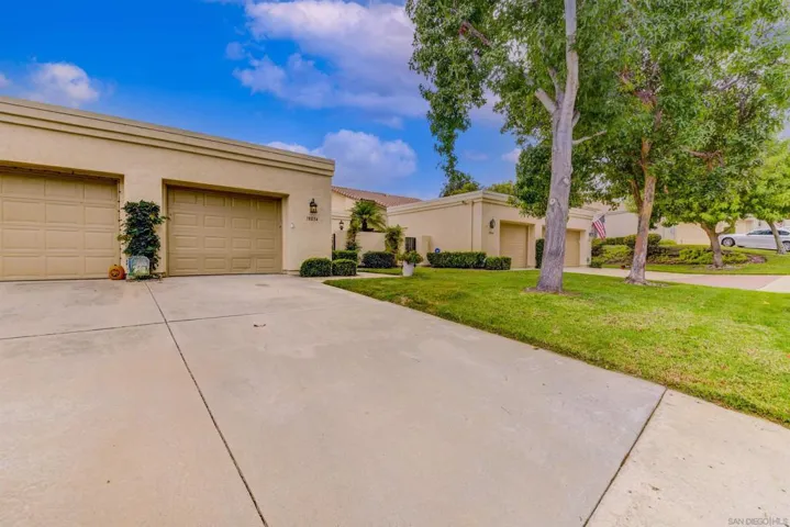 18034 Avenida Alozdra, San Diego, California 92128