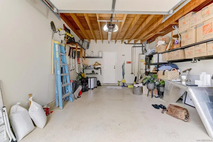 18034 Avenida Alozdra, San Diego, California 92128
