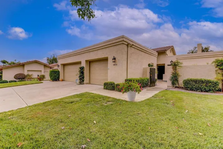 18034 Avenida Alozdra, San Diego, California 92128