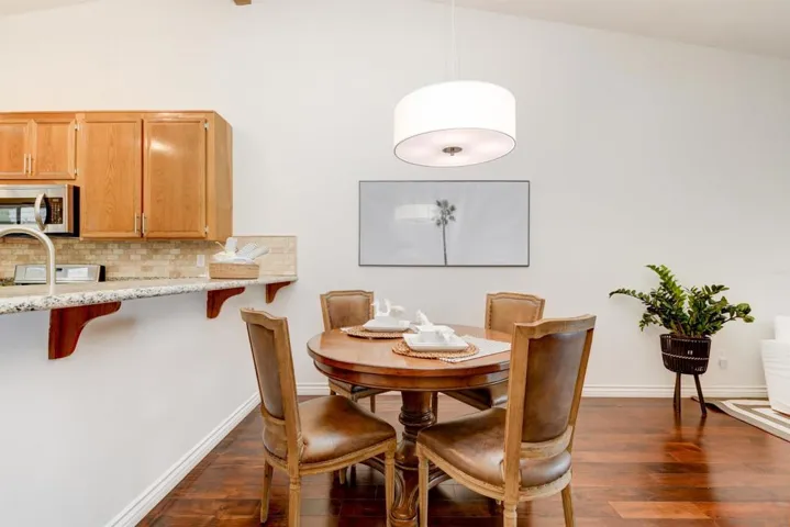 18034 Avenida Alozdra, San Diego, California 92128