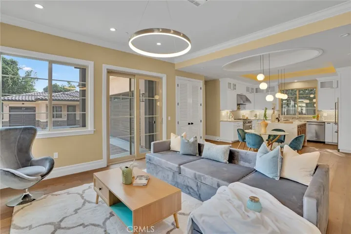9208 Live Oak Avenue, Temple City, California 91780