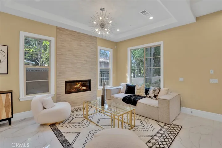 9208 Live Oak Avenue, Temple City, California 91780