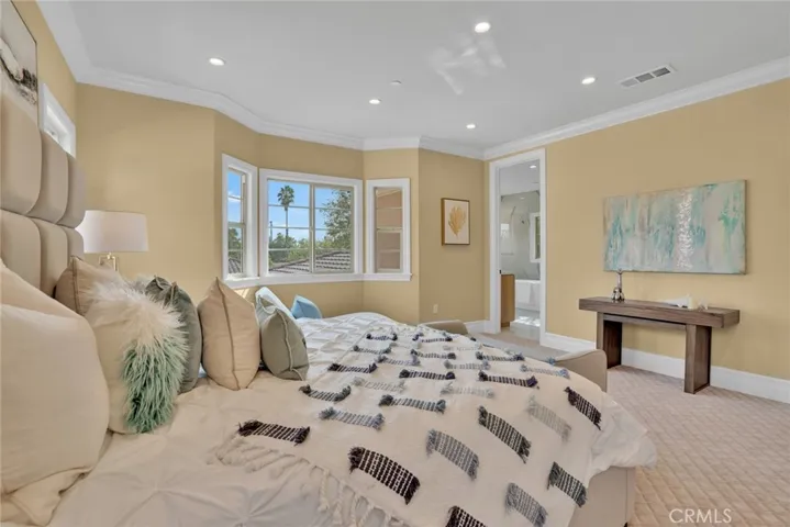 9208 Live Oak Avenue, Temple City, California 91780