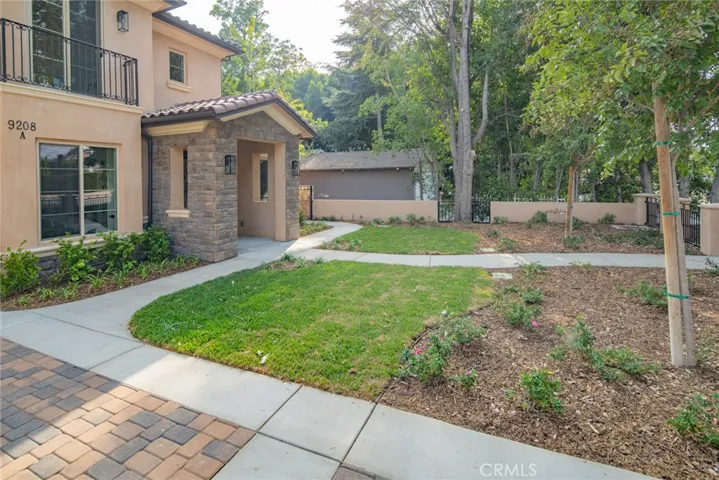 9208 Live Oak Avenue, Temple City, California 91780