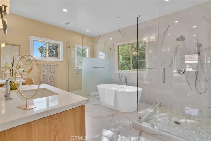 9208 Live Oak Avenue, Temple City, California 91780
