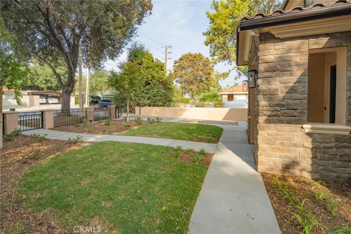 9208 Live Oak Avenue, Temple City, California 91780