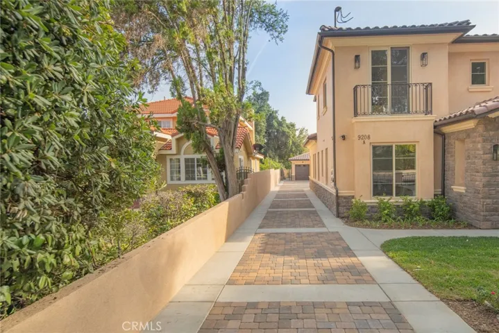 9208 Live Oak Avenue, Temple City, California 91780
