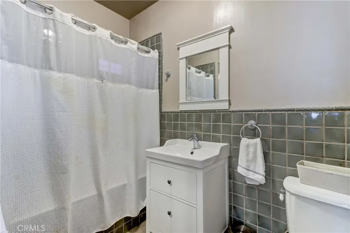 219 Redondo Avenue, Long Beach, California 90803