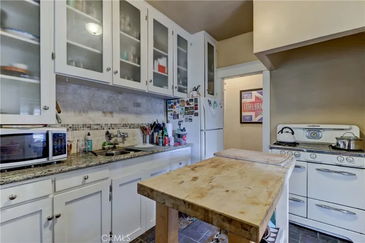 219 Redondo Avenue, Long Beach, California 90803