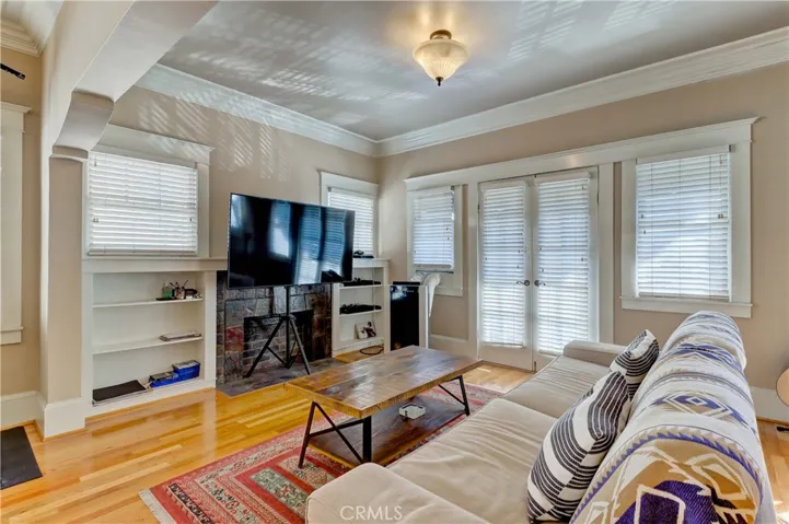 219 Redondo Avenue, Long Beach, California 90803