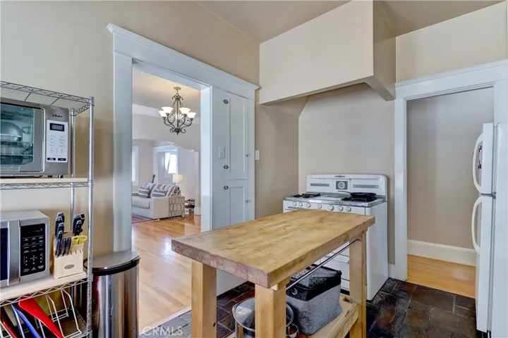 219 Redondo Avenue, Long Beach, California 90803