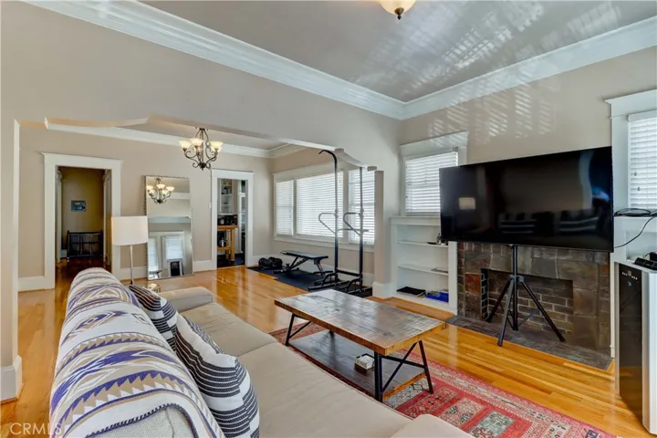 219 Redondo Avenue, Long Beach, California 90803