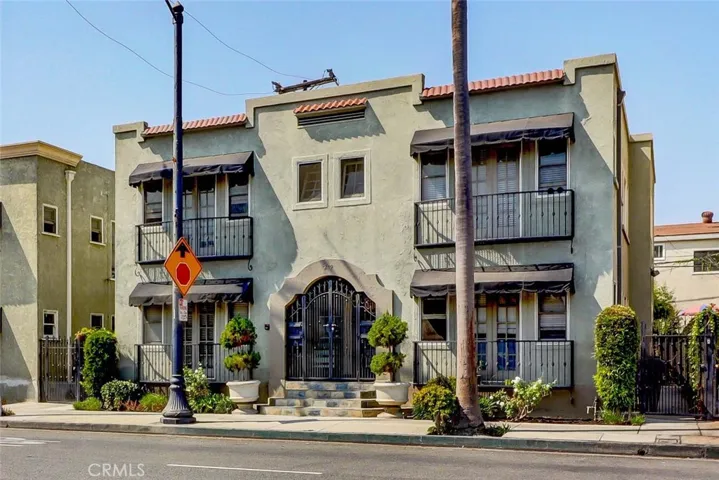 219 Redondo Avenue, Long Beach, California 90803