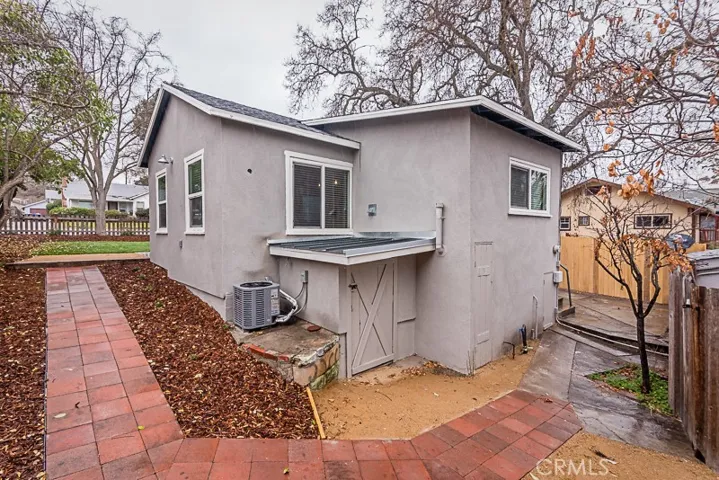 528 Oak Street, Paso Robles, California 93446