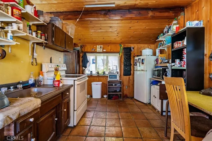528 Oak Street, Paso Robles, California 93446