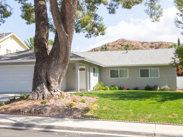 28968 Flowerpark Drive, Canyon Country, California 91387