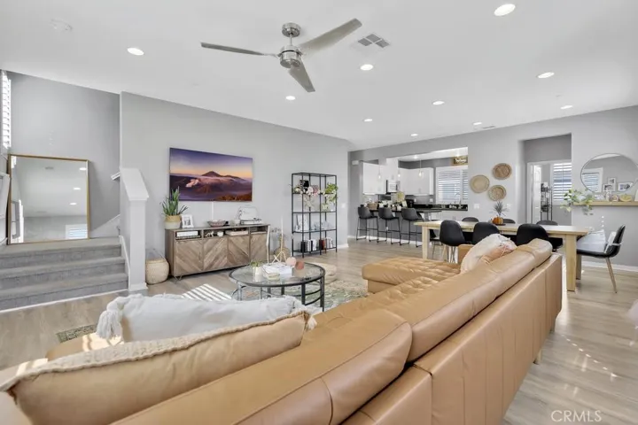 5728 Acacia Lane, Lakewood, California 90712