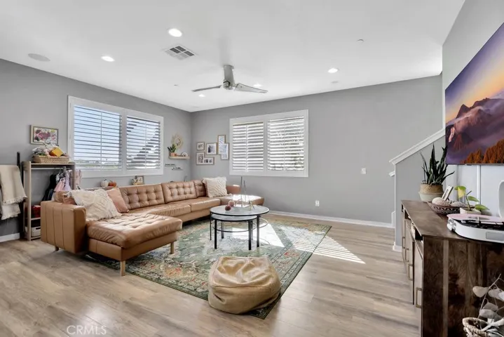 5728 Acacia Lane, Lakewood, California 90712