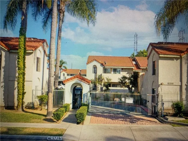 15338 Gundry Avenue 205, Paramount, California 90723