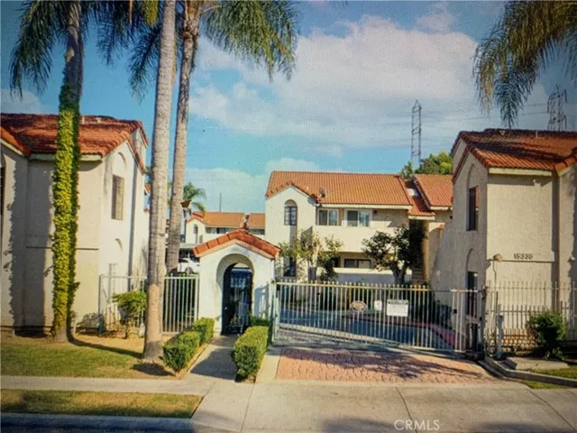 15338 Gundry Avenue 205, Paramount, California 90723