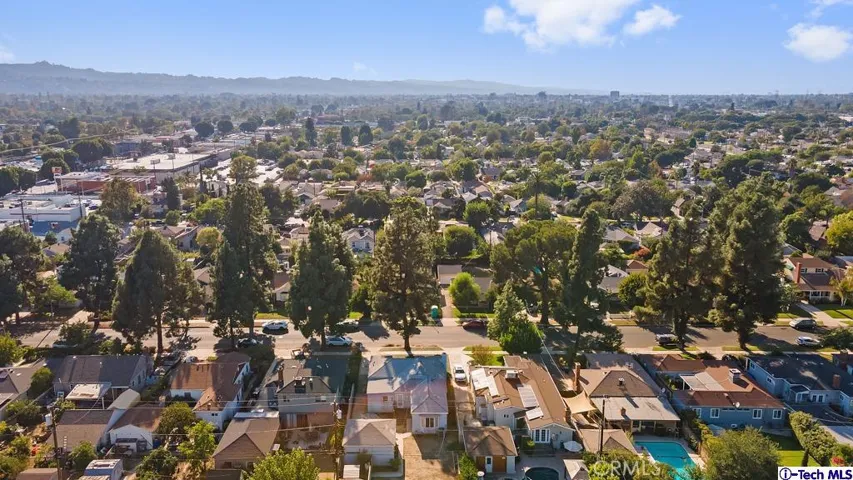 942 N Niagara Street, Burbank, California 91505