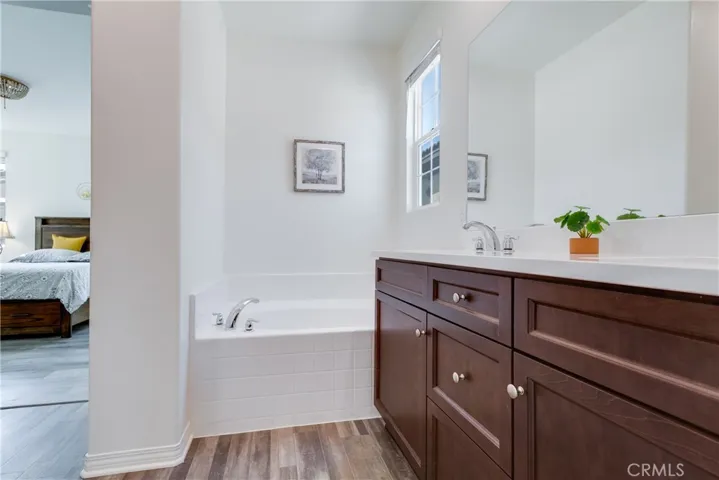 7079 Montecito Lane, Eastvale, California 92880
