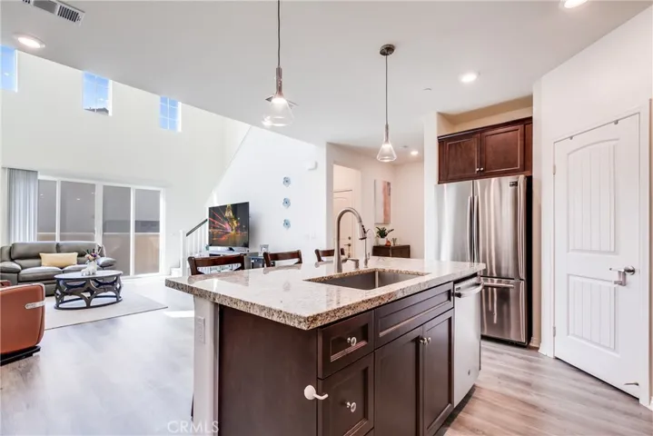 7079 Montecito Lane, Eastvale, California 92880
