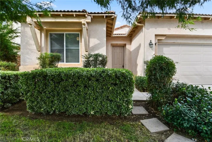 32402 Safflower Street, Winchester, California 92596