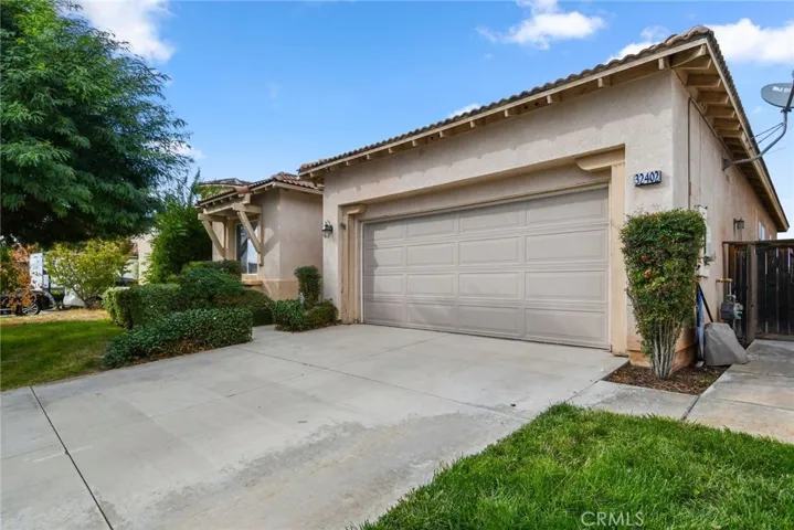32402 Safflower Street, Winchester, California 92596