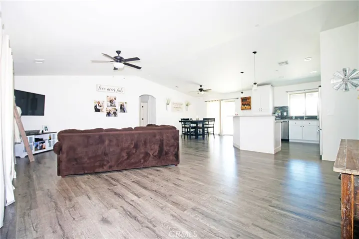 20707 Teton Road, Apple Valley, California 92308