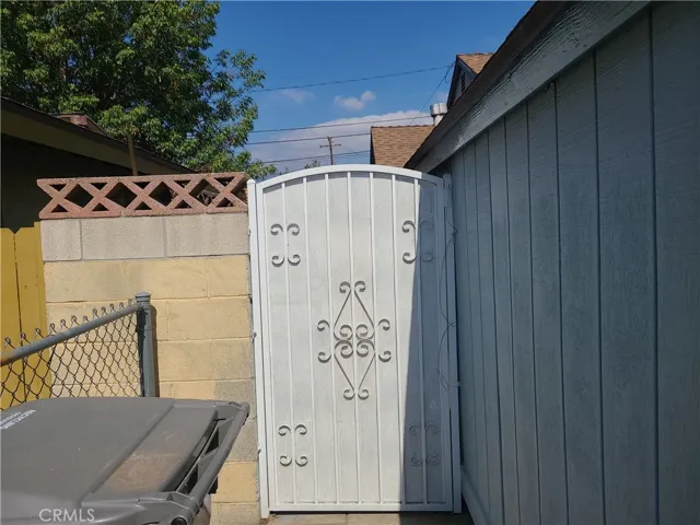 Gate to back yard