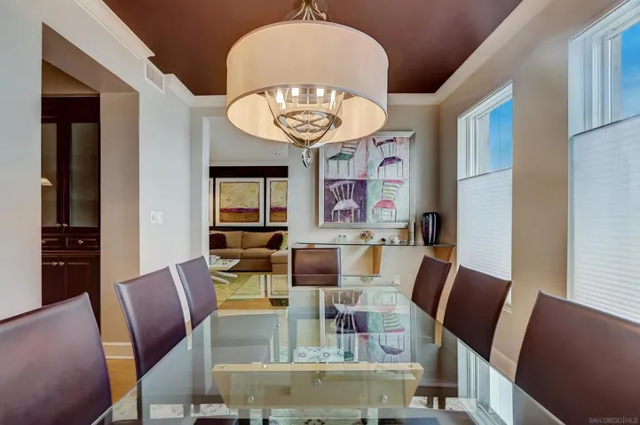 1000 Genter St 304, La Jolla, California 92037
