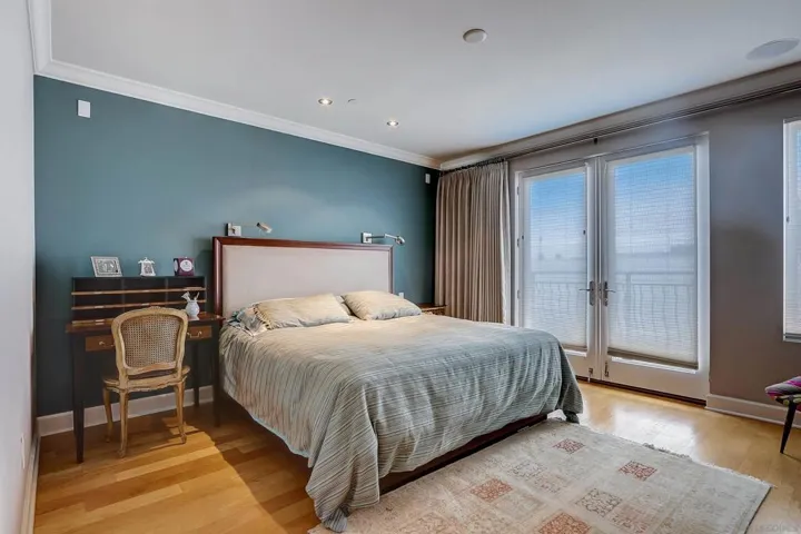 1000 Genter St 304, La Jolla, California 92037