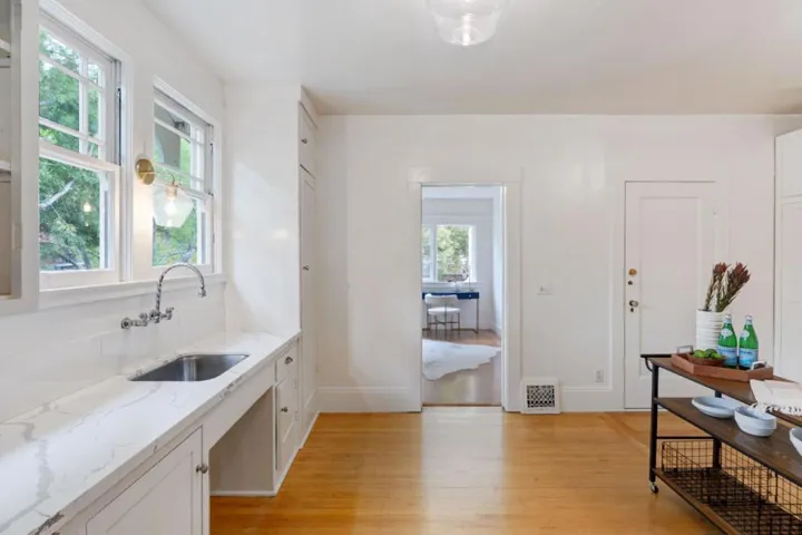 , Burlingame, California 94010