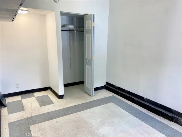storage/office in garage