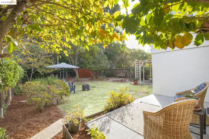 1205 Glen Dr., San Leandro, California 94577