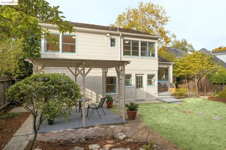 1205 Glen Dr., San Leandro, California 94577