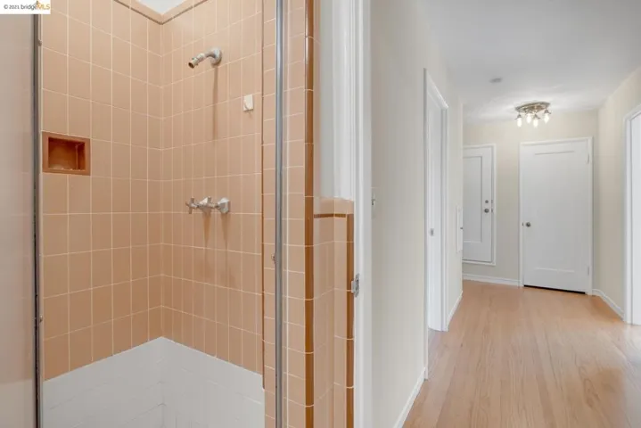 1205 Glen Dr., San Leandro, California 94577